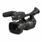 JVC GY-HM660E (GYHM660E) Handheld HD/SD Camcorder with a 1/3 inch CMOS Sensor and 23x Zoom Lens JVC GY-HM660E (GYHM660E) Handheld HD/SD Camcorder with a 1/3 inch CMOS Sensor and 23x Zoom Lens