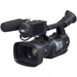 JVC GY-HM620E (GYHM620E) Handheld ProHD Camcorder with a 1/3-inch CMOS Sensor and Integrated 23x Zoom Fujinon Lens JVC GY-HM620E (GYHM620E) Handheld ProHD Camcorder with a 1/3-inch CMOS Sensor and Integrated 23x Zoom Fujinon Lens