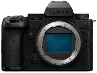 Panasonic LUMIX S5 II Review - Finally With a Very Capable